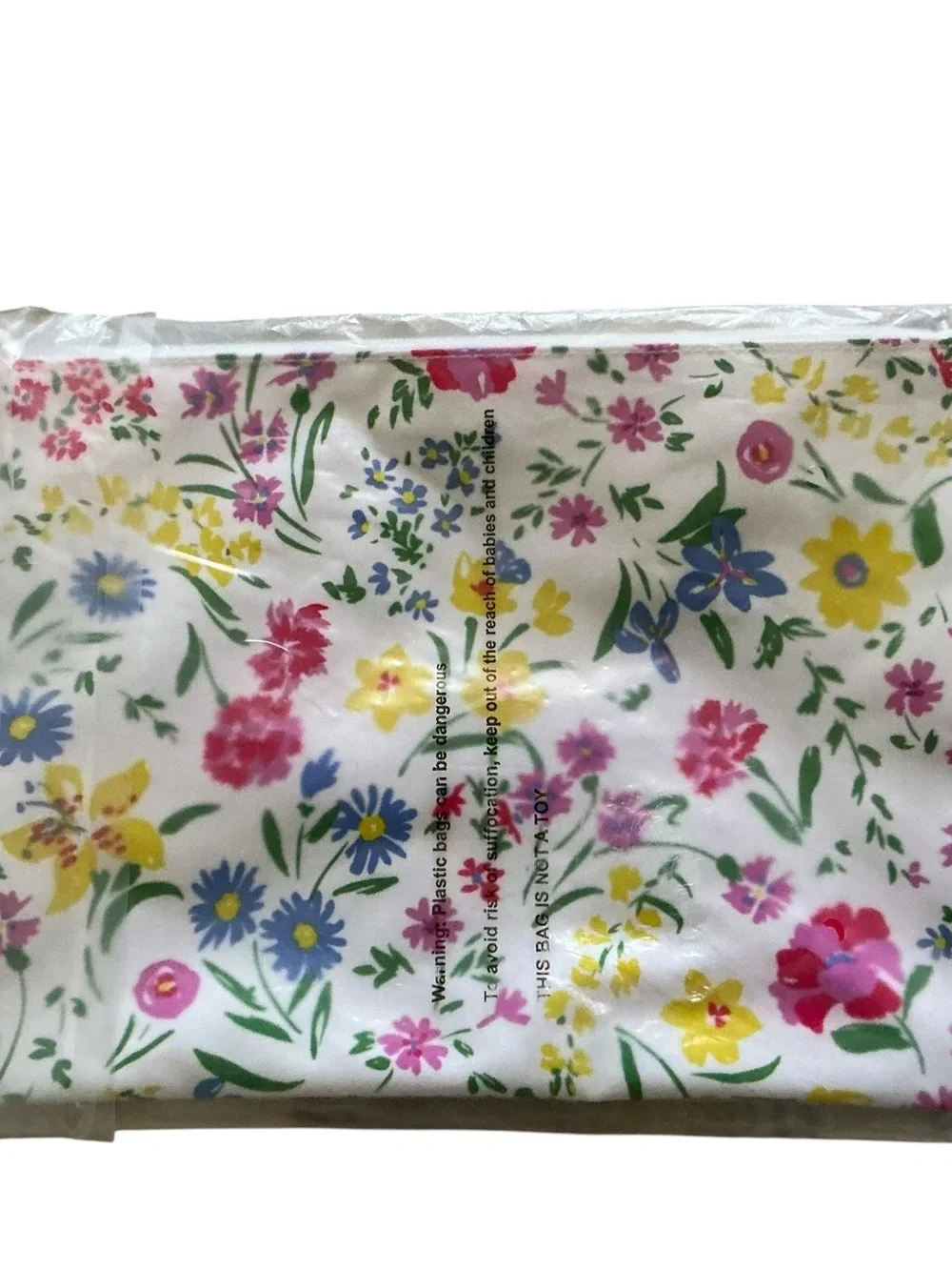 Kate spade New York floral cosmetic pouch zipper top clutch travel case